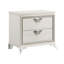 Table de chevet 2 au fini blanc antique pour rehausser le style de la chambre à coucher avec poignées