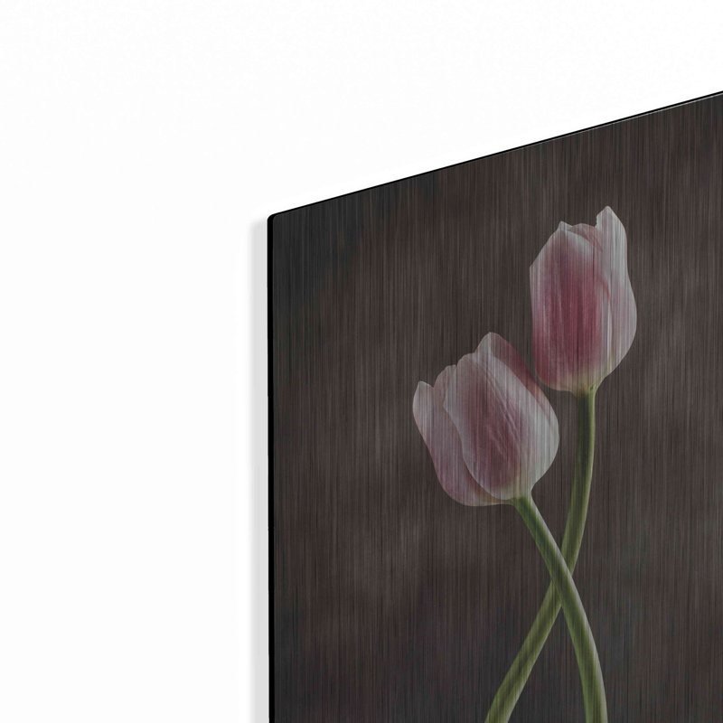 «Spring Tulips V» par Debra Van Swearingen, H 16 po x l 12 po