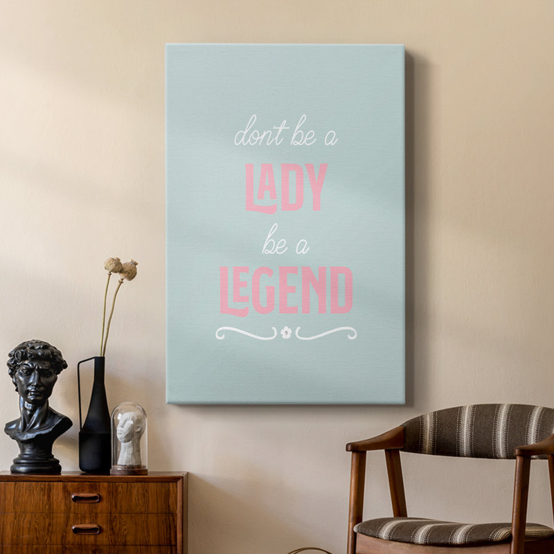 Lady Legend - galerie Cavas sur mesure, H 27 po x l 18 po