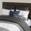 Édredon gris en coton 3 pièces avec un magnifique capitonnage enchanteur en chenille-128135377