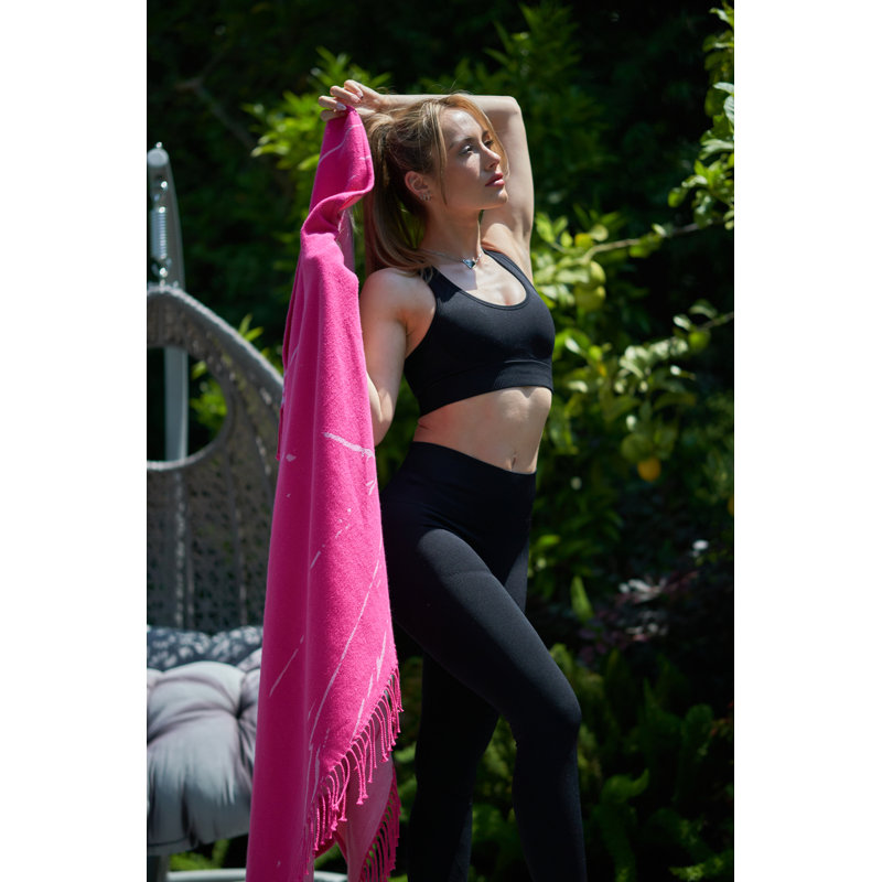 Delphina Throw Blanket, Pink