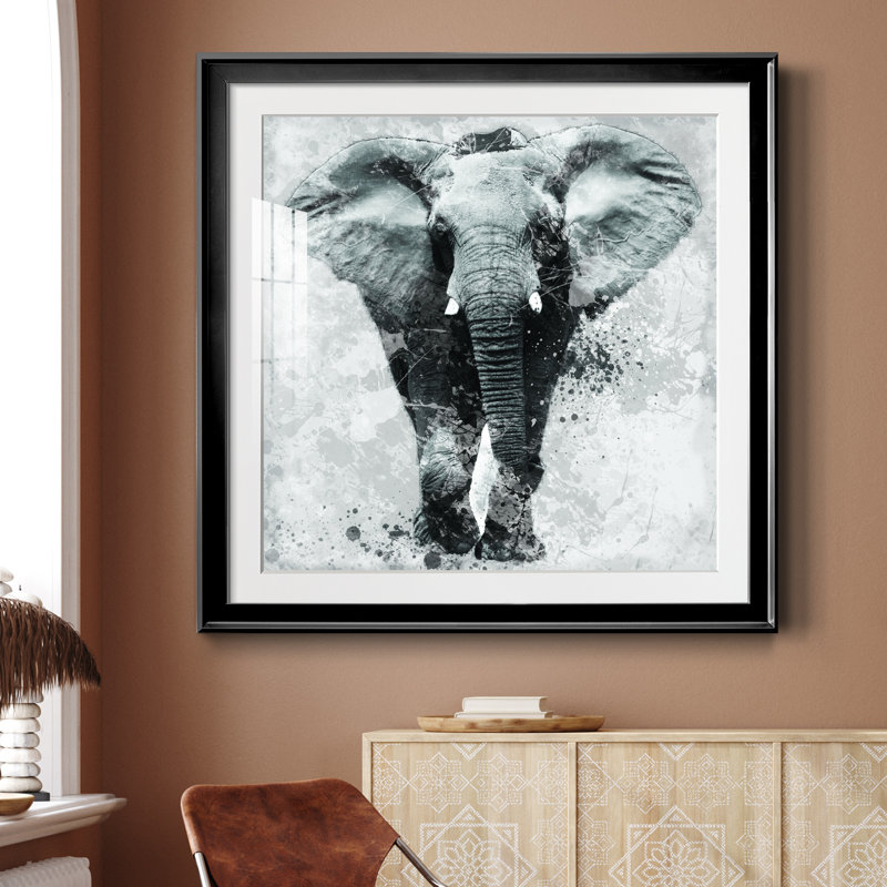 Proud Elephant - peinture encadrée, Papier encadré noir, H 30,5 po x l 30,5 po x P 1,5 po
