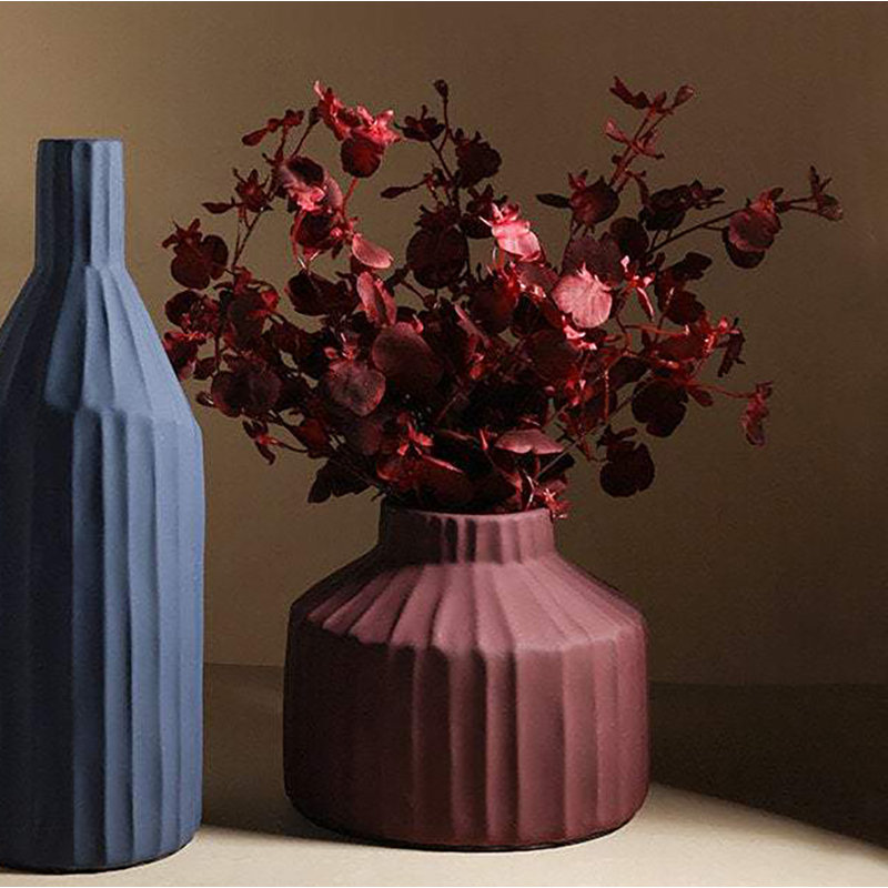 Vase de table en céramique Aviva, Rouge, H 5,4 po x l 6,6 po x P 6,6 po