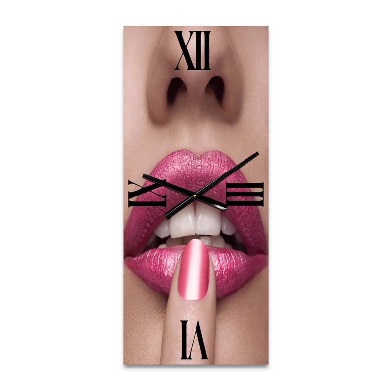 Horloge murale femme avec un doigt sur la bouche, Petit