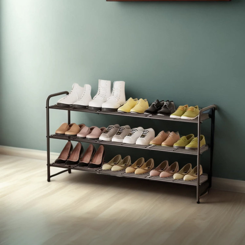 Range-chaussures en métal empilable à 3 niveaux avec une très grande capacité, des tablettes réglables pour l'organisation du vestibule, du placard ou du vestibule