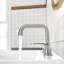 Robinet de salle de bain à 2 poignées avec drain-62233812