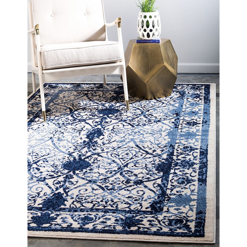 Amika Oriental Indoor Rug, Rectangle 4' x 6'