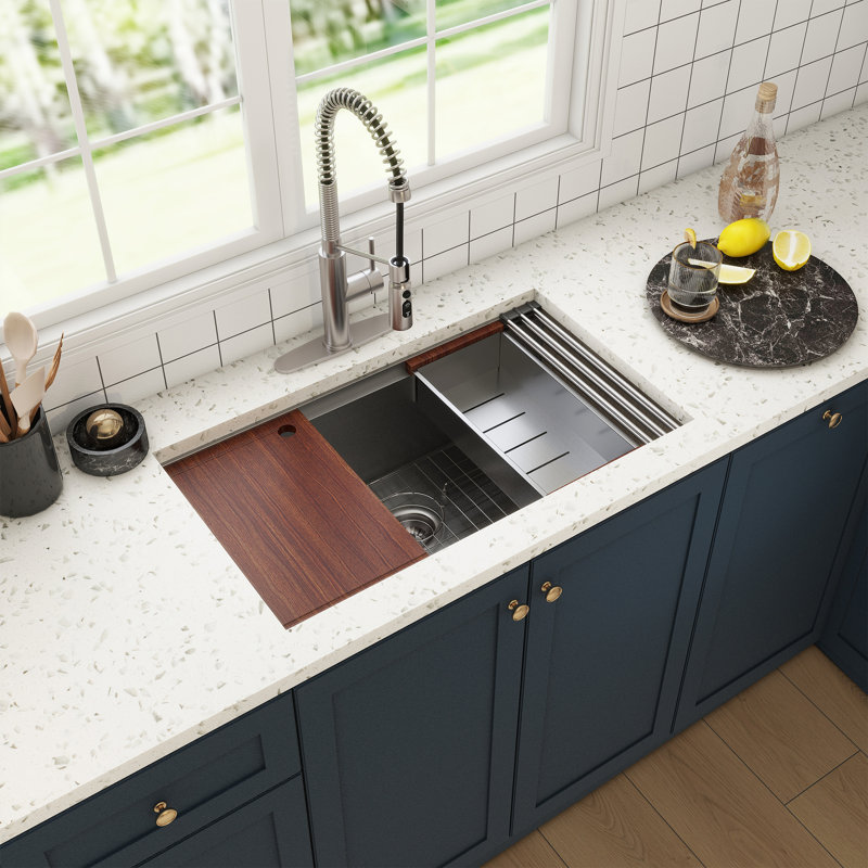 CASAINC 32'' L X 19'' W Single Bowl Stainless Steel Undermount Kitchen Sink With Faucet, Brushed Nickel