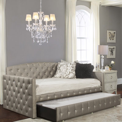 Ripley Upholstered Daybed