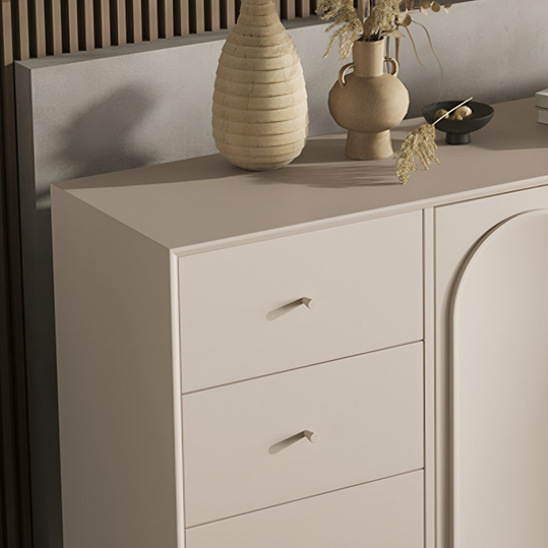 Buffet 39,37 po Kierley, Blanc