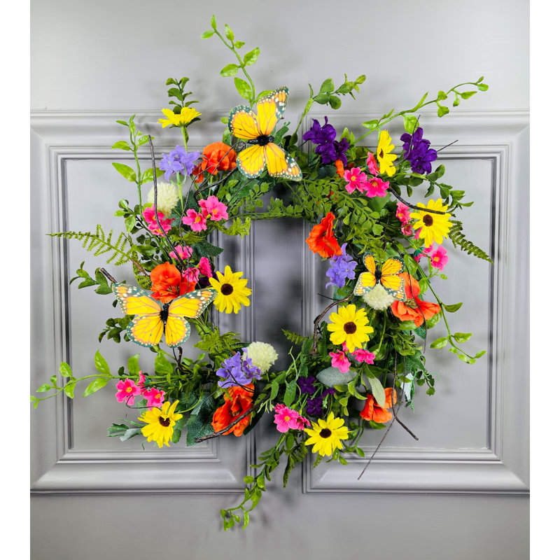 Faux Mixed Assortment Metal 24'' Wreath