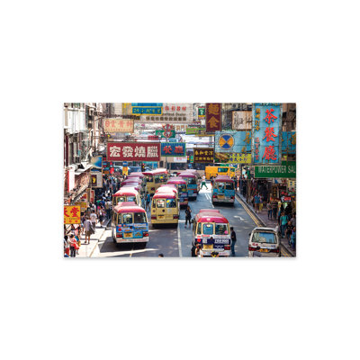 Scène de rue à hong kong sur plastique / acrylique par Matteo Colombo