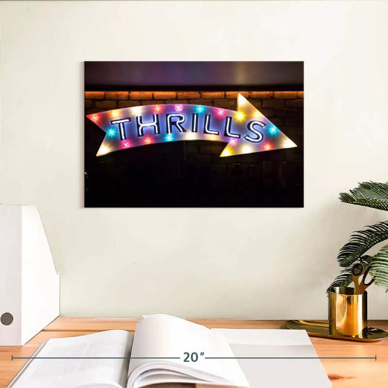 Senne Thrills Arrow Sign, 8" H x 12" W