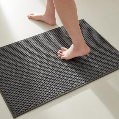 Bathroom Rugs Non Slip Washable, Super Absorbent Thin Bath Mat Small Quick Dry Low Pile Bathroom Rug, Dark Grey 20"x30"