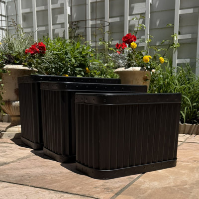 3 Piece Randolph Rectangular Planters With Studs, 23.5"