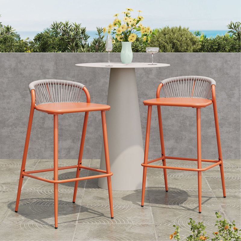 Tabourets de bar d'extérieur à structure en aluminium à hauteur d'assise de 29 po avec dossier en forme de feston tissé à la corde, ensemble de 2