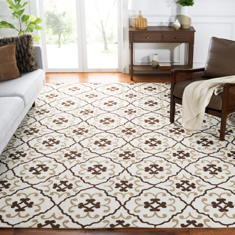 Rodrigez Hand Hooked Performance Geometric Rug