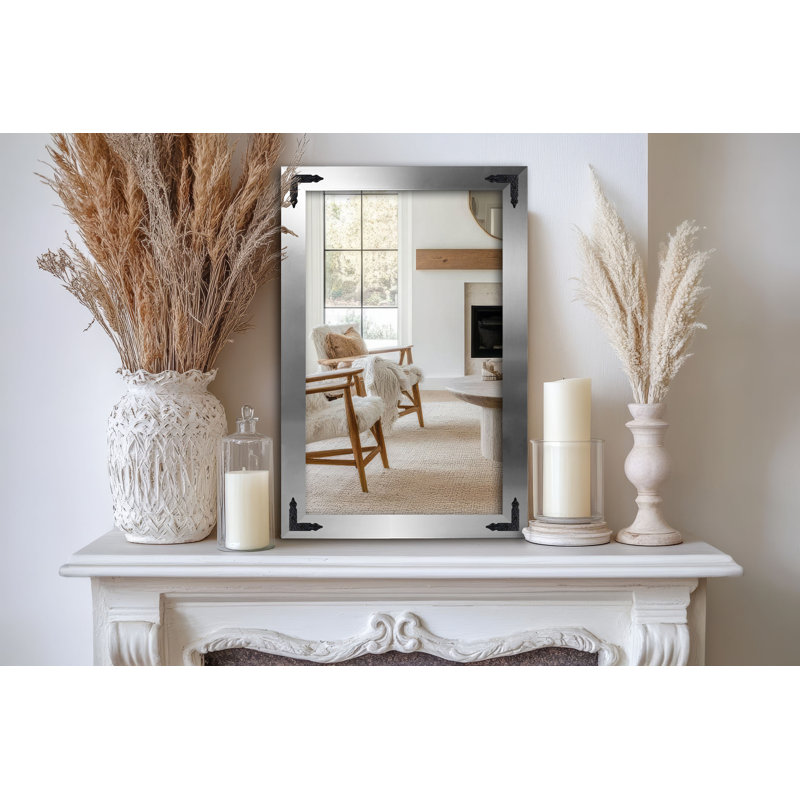 Miroir de salle de bain moderne et contemporain, H 32 po x l 22 po, Argent