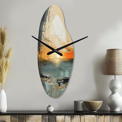 Faariha Modern Coastal Mystic Sunrise I - Horloge murale incurvée en métal gris, horloge murale asymétrique