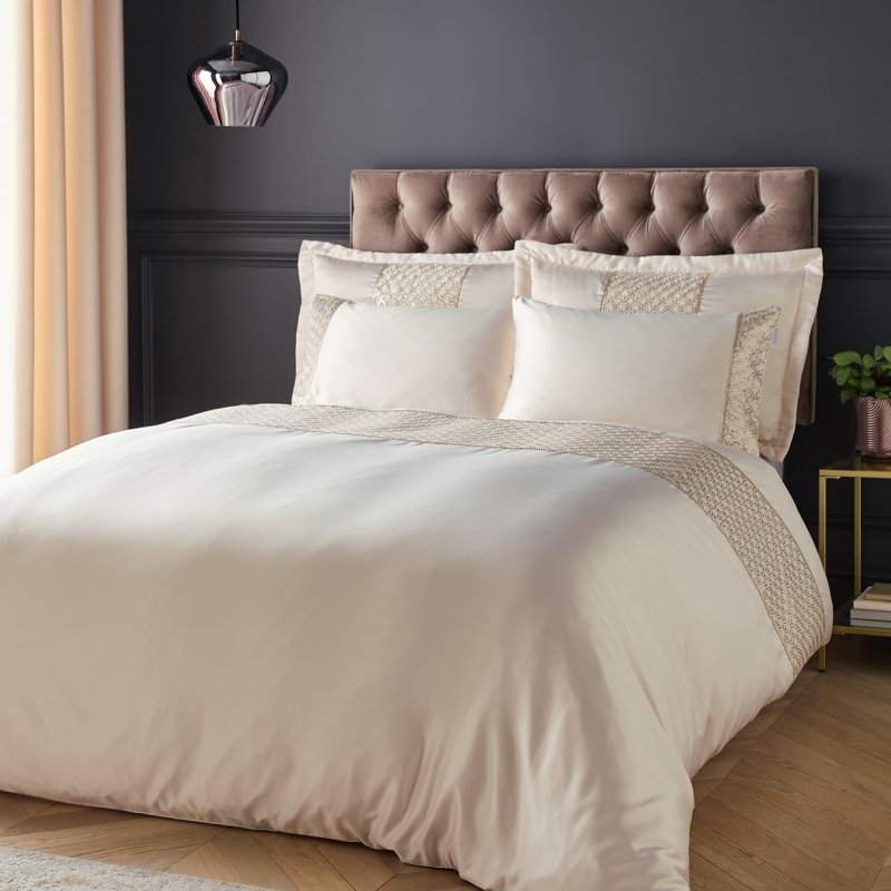 Deco Sequin Duvet Cover Set, Double Duvet Cover + 2 Standard Pillowcases, Gold