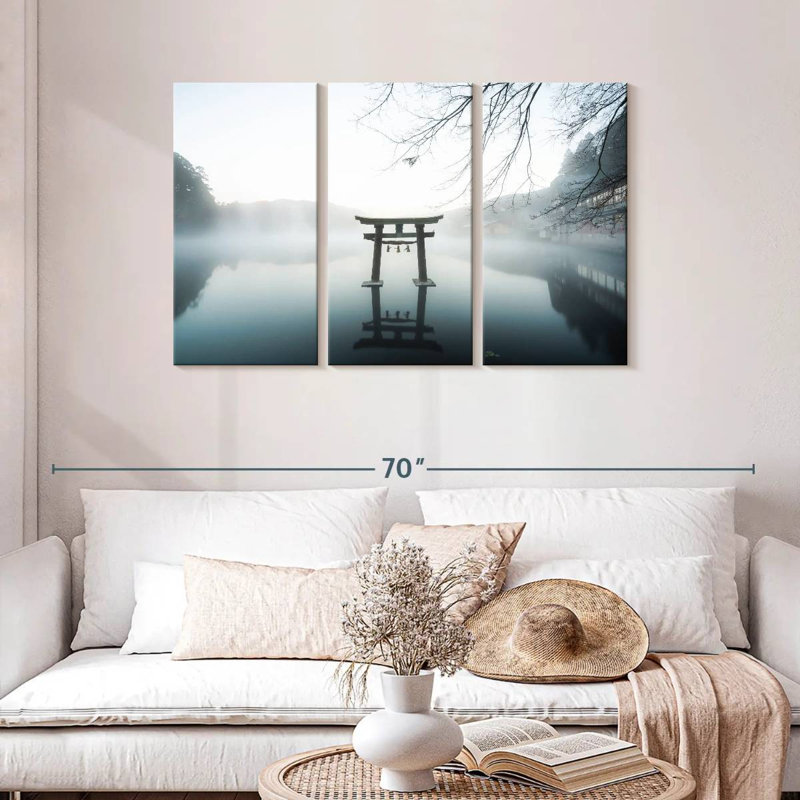 Nicci Japan, 28" H x 45" W