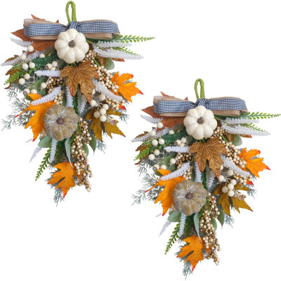 Couronne d'automne de 50 cm (20 pouces) avec 2 guirlandes en forme de larme, baies d'eucalyptus, citrouilles, oreilles d'agneau et feuilles. Décoration automnale pour la porte d'entrée, le porche, le mur, la décoration extérieure pour les fêtes ©