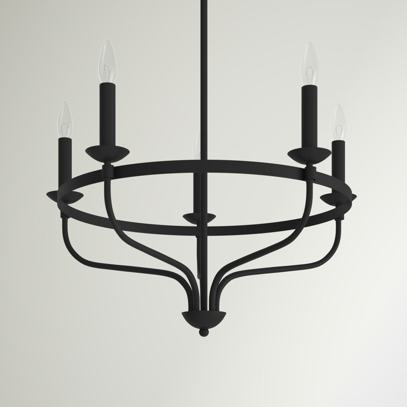 Lustre en roue de chariot à 5 lumières de style bougie Longacre en noir mat, Noir mat