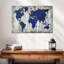 Carte du monde bleu Aliaz sur bois-107857900