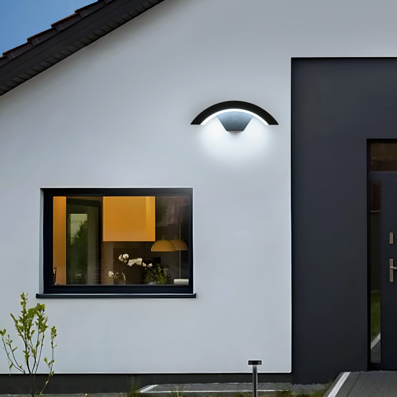 Crystopher Black Integrated LED Outdoor Wall Light Warm Light, 6500 Kelvins