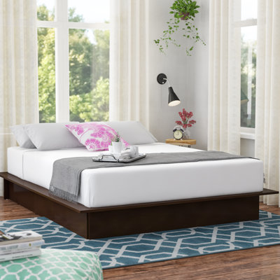 Lupe Bed