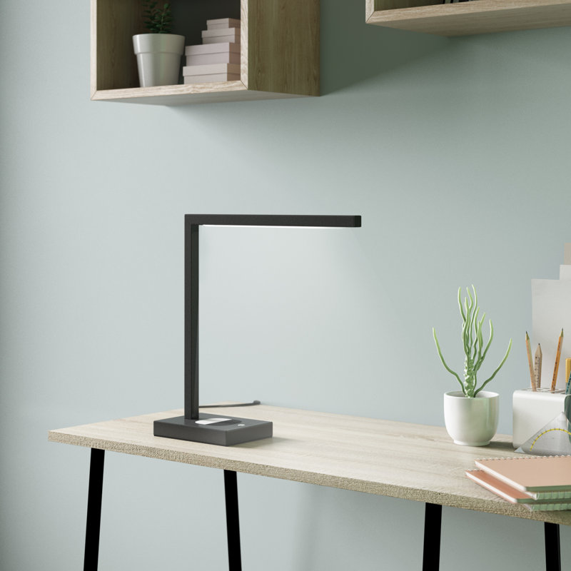 Metal USB Desk Lamp, Matte Black