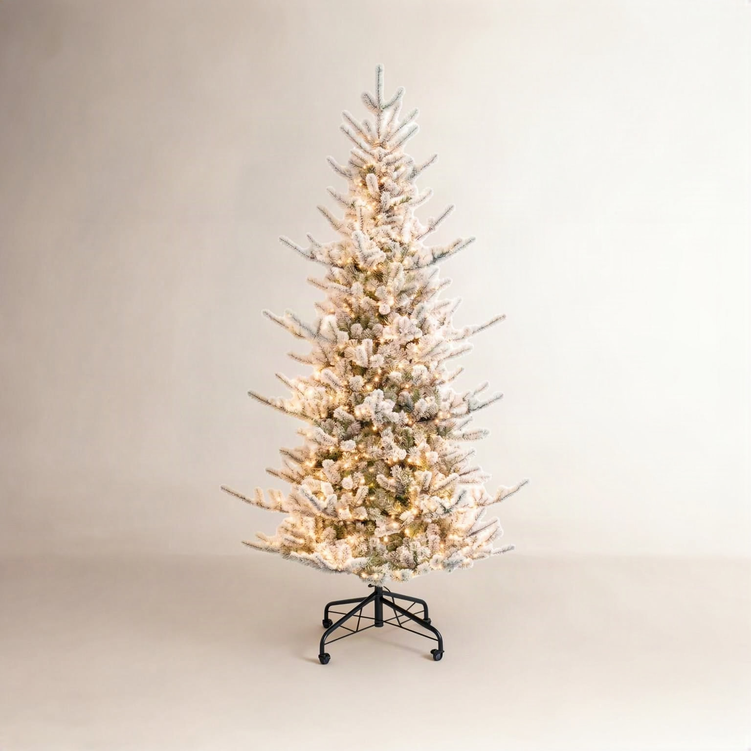 Christmas Tree, 10' x 70", Pre-lit