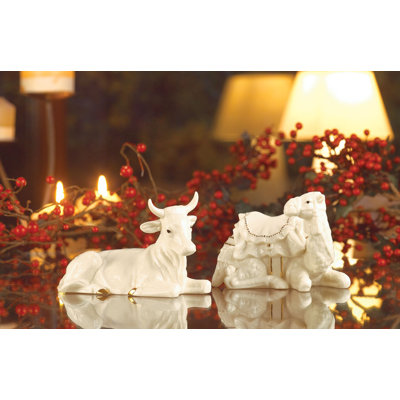 Figurines & Sculptures