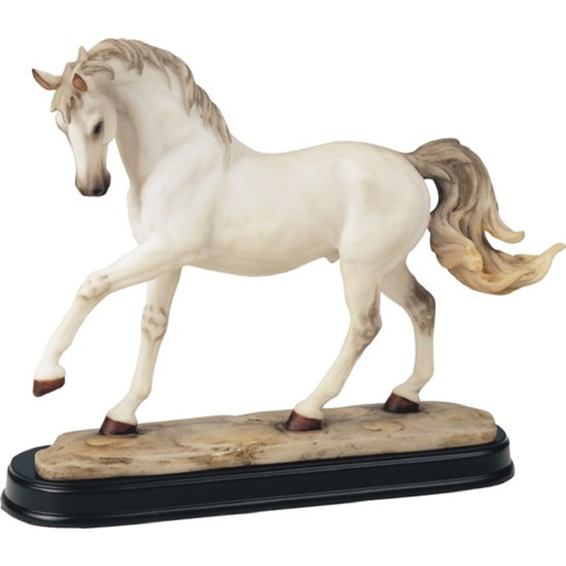 Figurine de marche de cheval shawntella