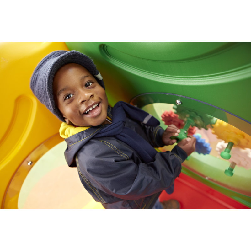 Centre de jeu pour enfants avec centre de découverte