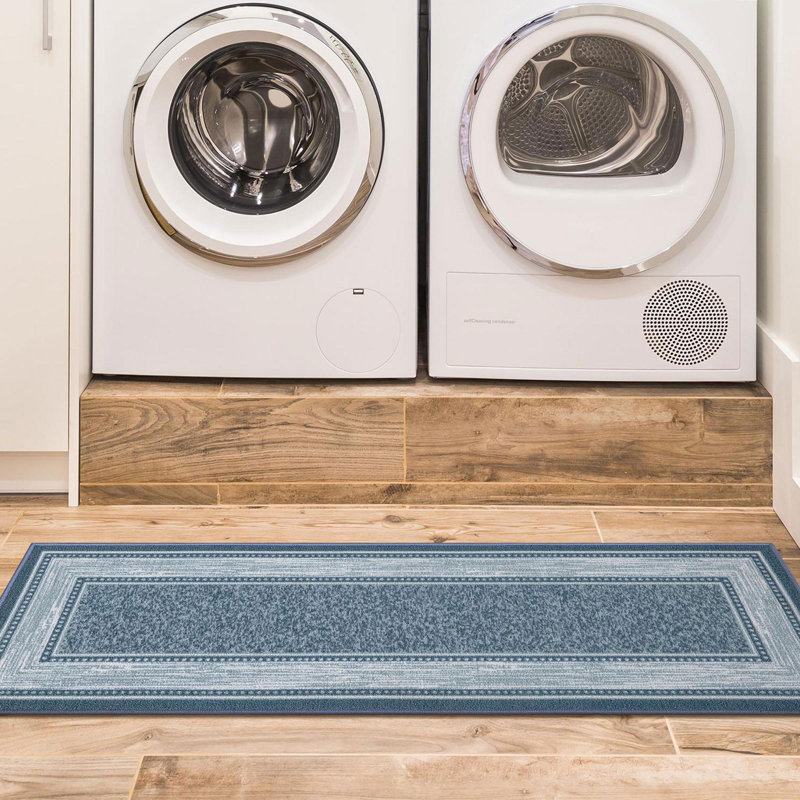Indoor Rug, Runner 2'7" x 9'10"