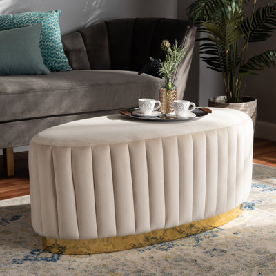 Repose-pieds de cocktail ovale en velours de 40,9 po de large Frew