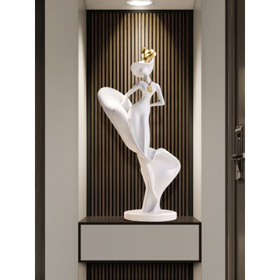 Figurine moderne moderne en résine