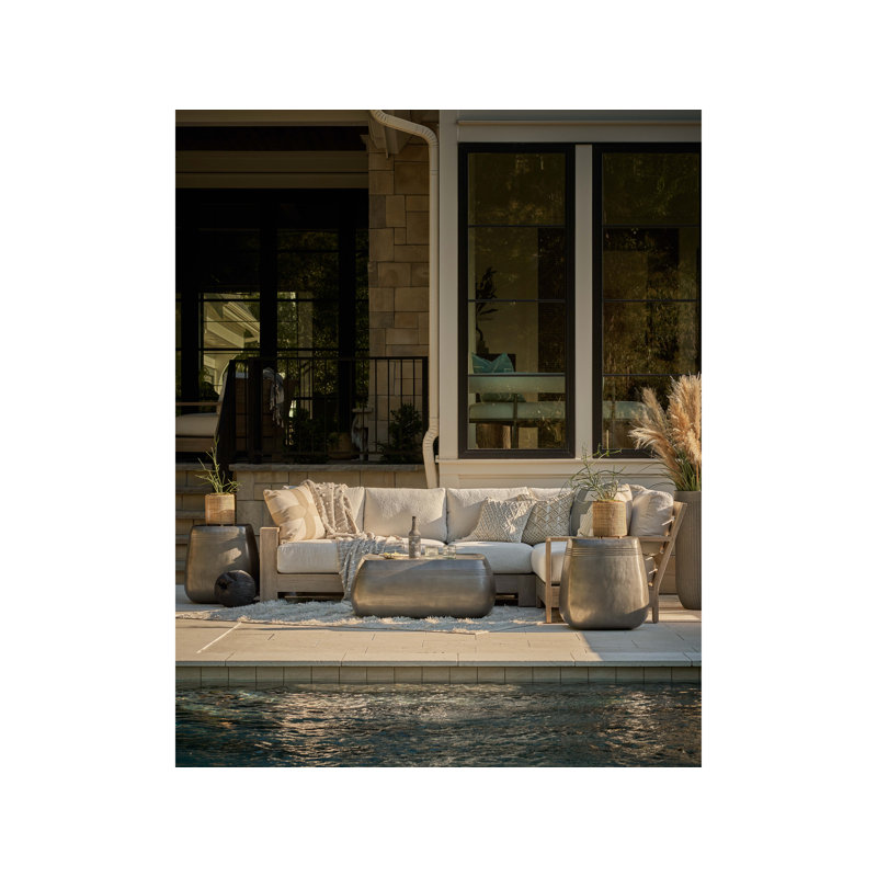 Saratoga Outdoor 6 - Seat Patio Sectional