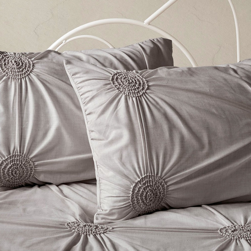 Couvre-lit 6 jours gris foncé avec coussin en forme de diamant Puckered