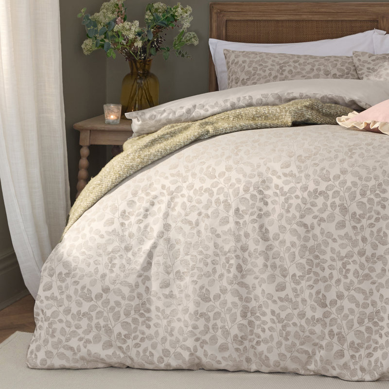 Grace Leaf Polyester Floral Duvet Cover Set, Super King Duvet Cover Set+2 Standard Pillowcases, Beige Floral