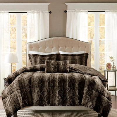Full/queen Faux Fur Comforter In Dark Brown - With 2 Shams And A Delicate Ornamental Accessory Pillow Cozy Lovely