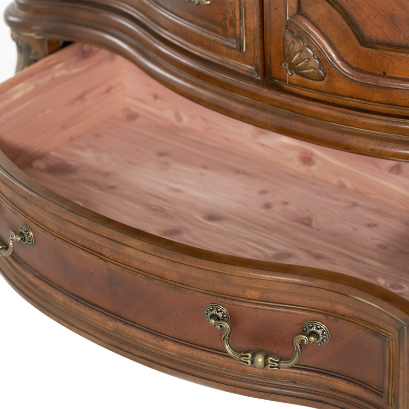 Villa Valencia 8 - Drawer Solid Wood Dresser