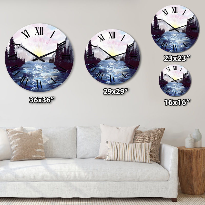 Paysage de montagne avec forêt de sapins hauts - horloge murale traditionnelle, Petit