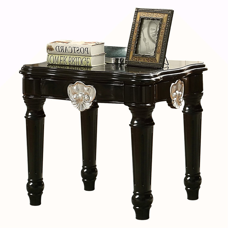 Table de bout noire avec pieds tournés
