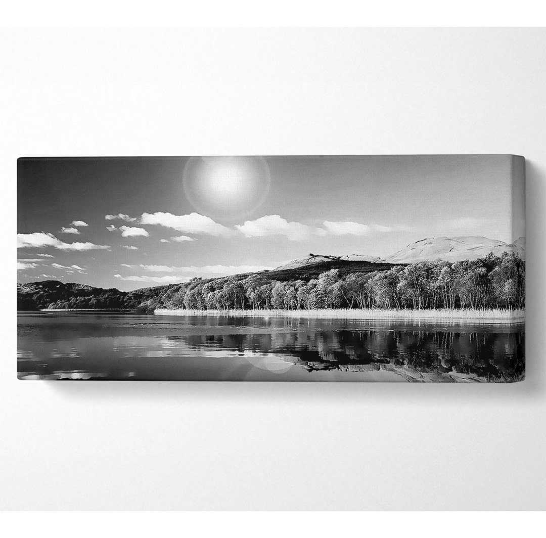 Sun Lake Reflections B N W - Kunstdrucke auf Leinwand mit Panoramablick