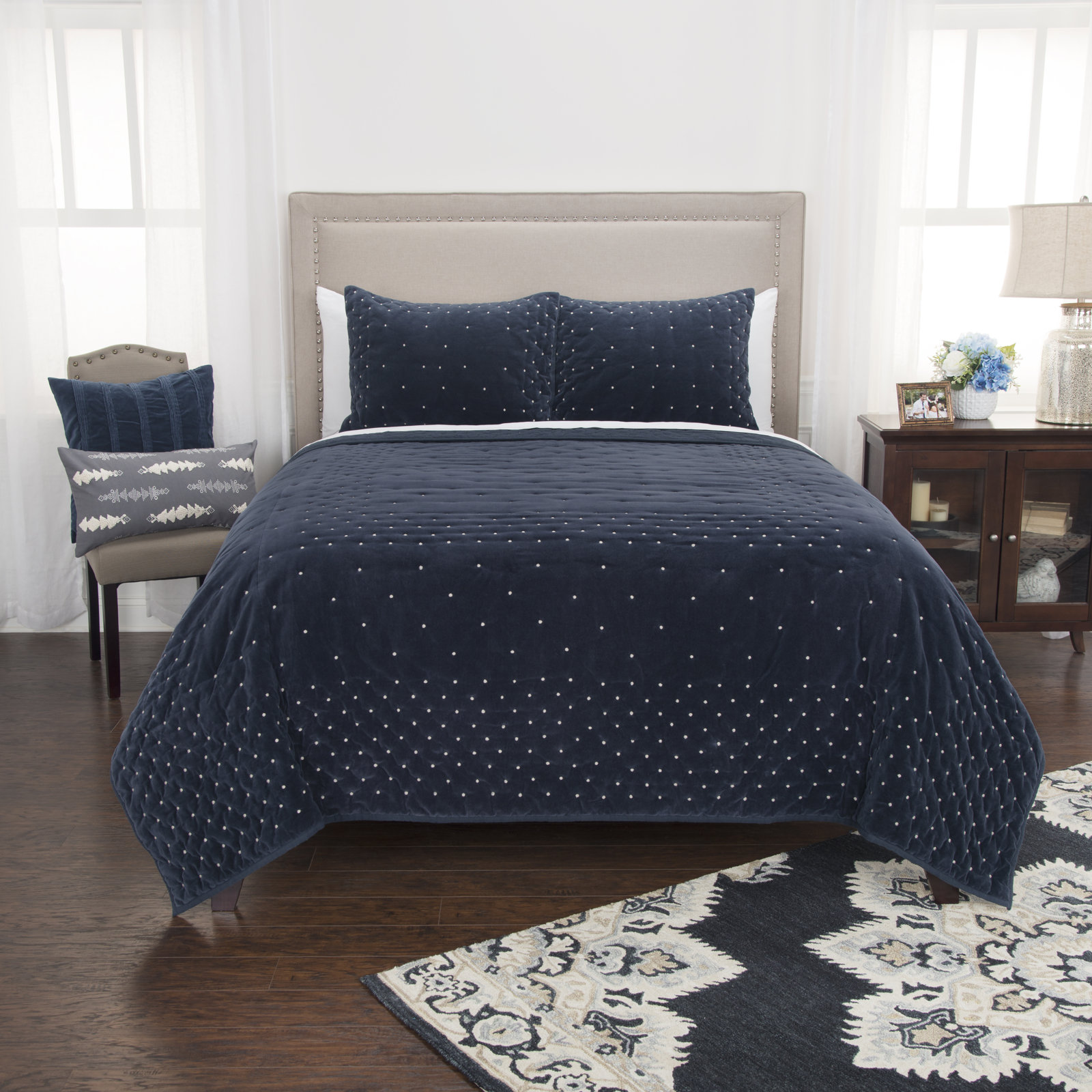 Holly Standard 100% Cotton Quilt, King Quilt