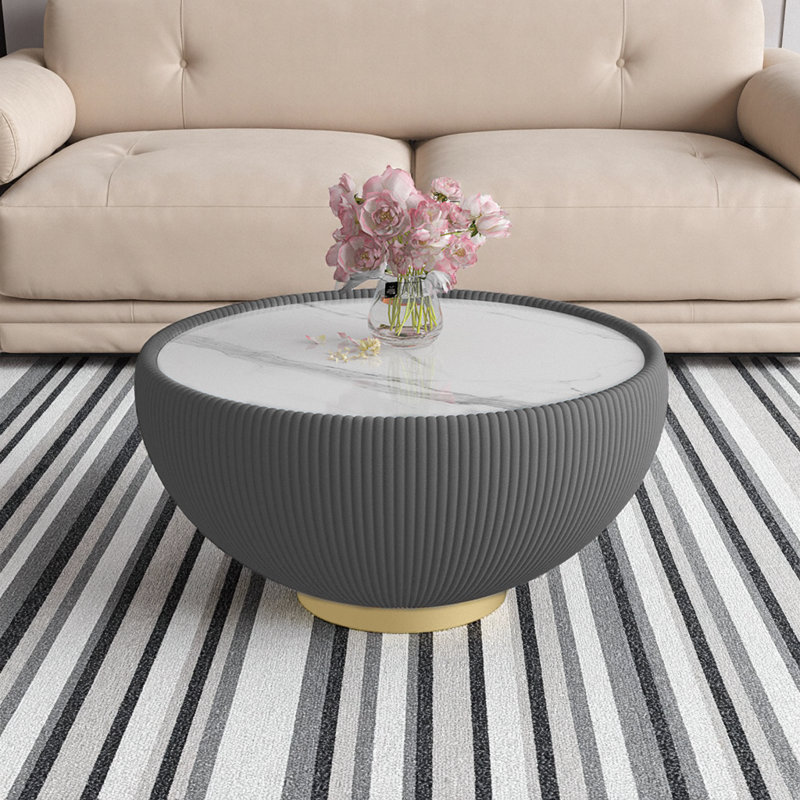 Table basse moderne avec plateau en pierre frittée et détails en cuir Modern