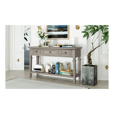 Console de style rétro classique avec trois tiroirs supérieurs et une tablette inférieure de style ouvert, facile à assembler (gris délavé)