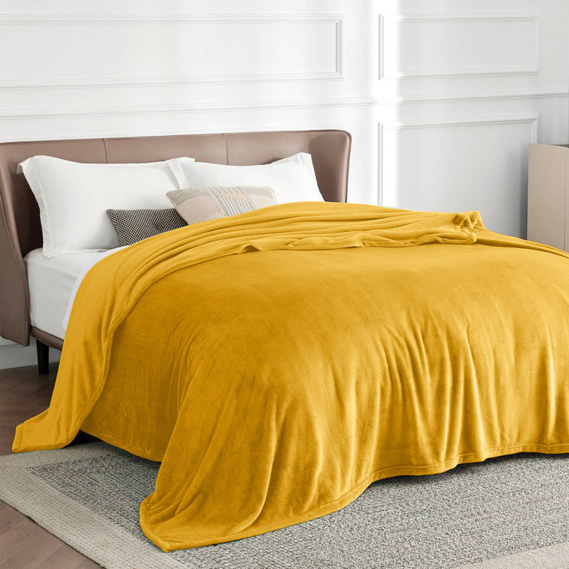 Luxury Mink Fleece Blanket - Ultra Soft, Warm & Lightweight Throw, 150cm W x 200cm L, Yellow